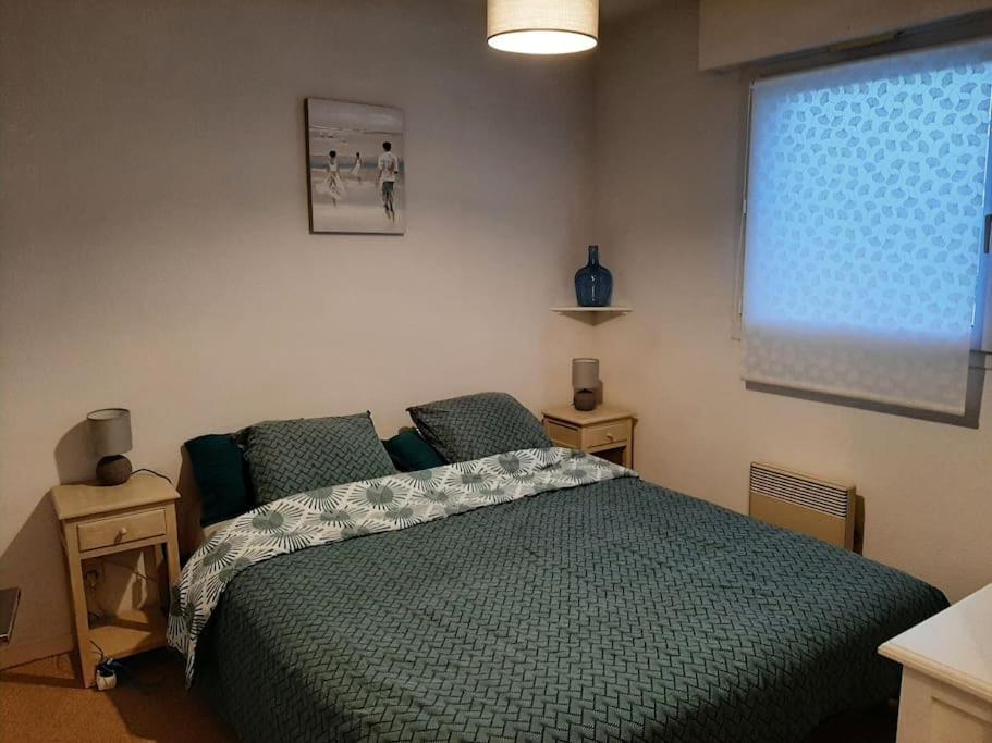 Hyper Centre De Sarzeau, Grand Appartement Au Calme Avec Jardinet Екстериор снимка